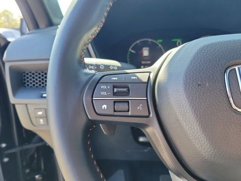 Certified 2025 Honda CR-V Sport-L image 18