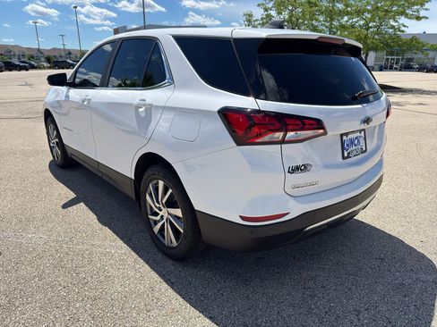 Used 2022 Chevrolet Equinox LT AWD/4WD image 3