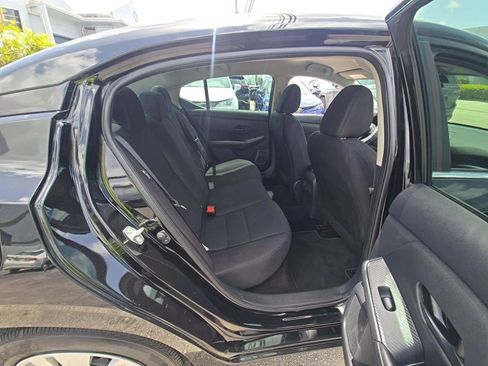 Used 2024 Nissan Sentra S FWD image 15