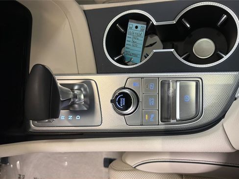 Used 2026 Genesis G70 2.5T Prestige RWD image 19