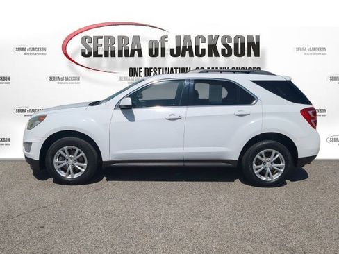 Used 2017 Chevrolet Equinox LT w/ Convenience Package image 5