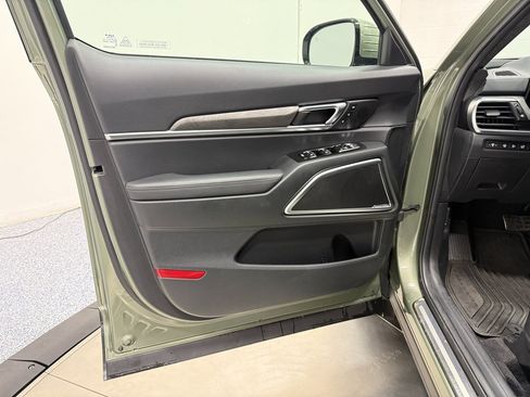 Used 2025 Kia Telluride SX Prestige X-Line image 9