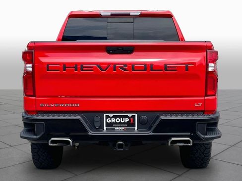 Used 2021 Chevrolet Silverado 1500 LT Trail Boss w/ Convenience Package II AWD/4WD image 4