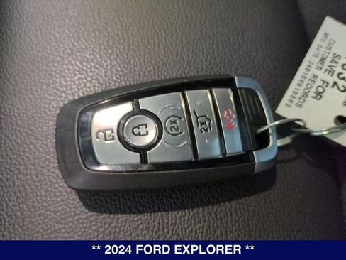 New 2024 Ford Explorer ST-Line w/ Class IV Trailer Tow Package image 35