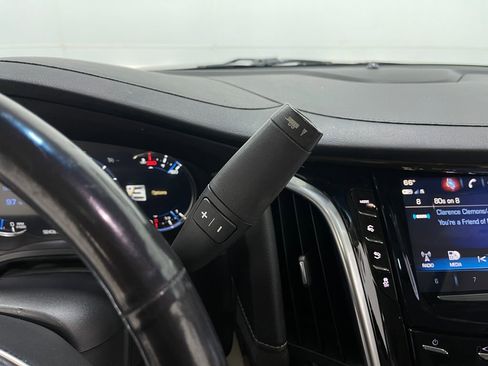 Used 2019 Cadillac Escalade Luxury image 31