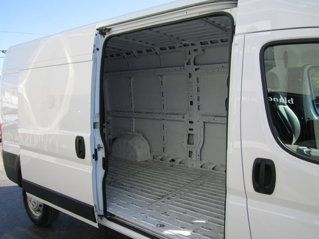 Used 2023 RAM ProMaster 2500 FWD image 18