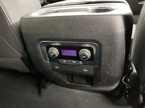 Used 2023 Chevrolet Tahoe LS image 8