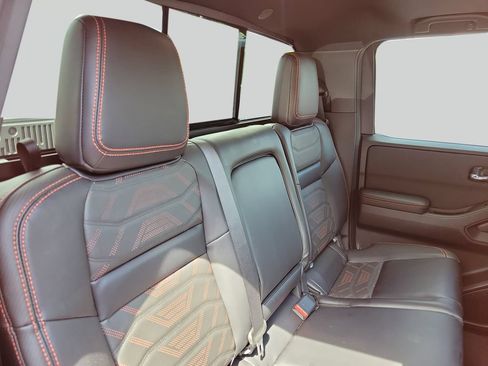 Used 2025 Nissan Frontier PRO-4X w/ Pro Premium Package AWD/4WD image 36