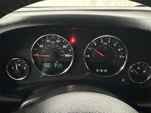 Used 2013 Jeep Wrangler Sahara w/ Dual Top Group image 17