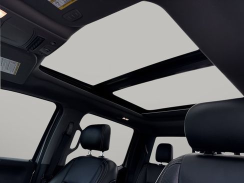 Used 2020 Ford F350 Lariat w/ Lariat Ultimate Package image 19