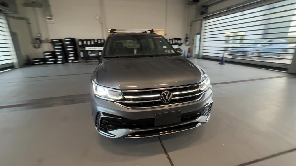Used 2024 Volkswagen Tiguan SEL R-Line AWD/4WD image 14