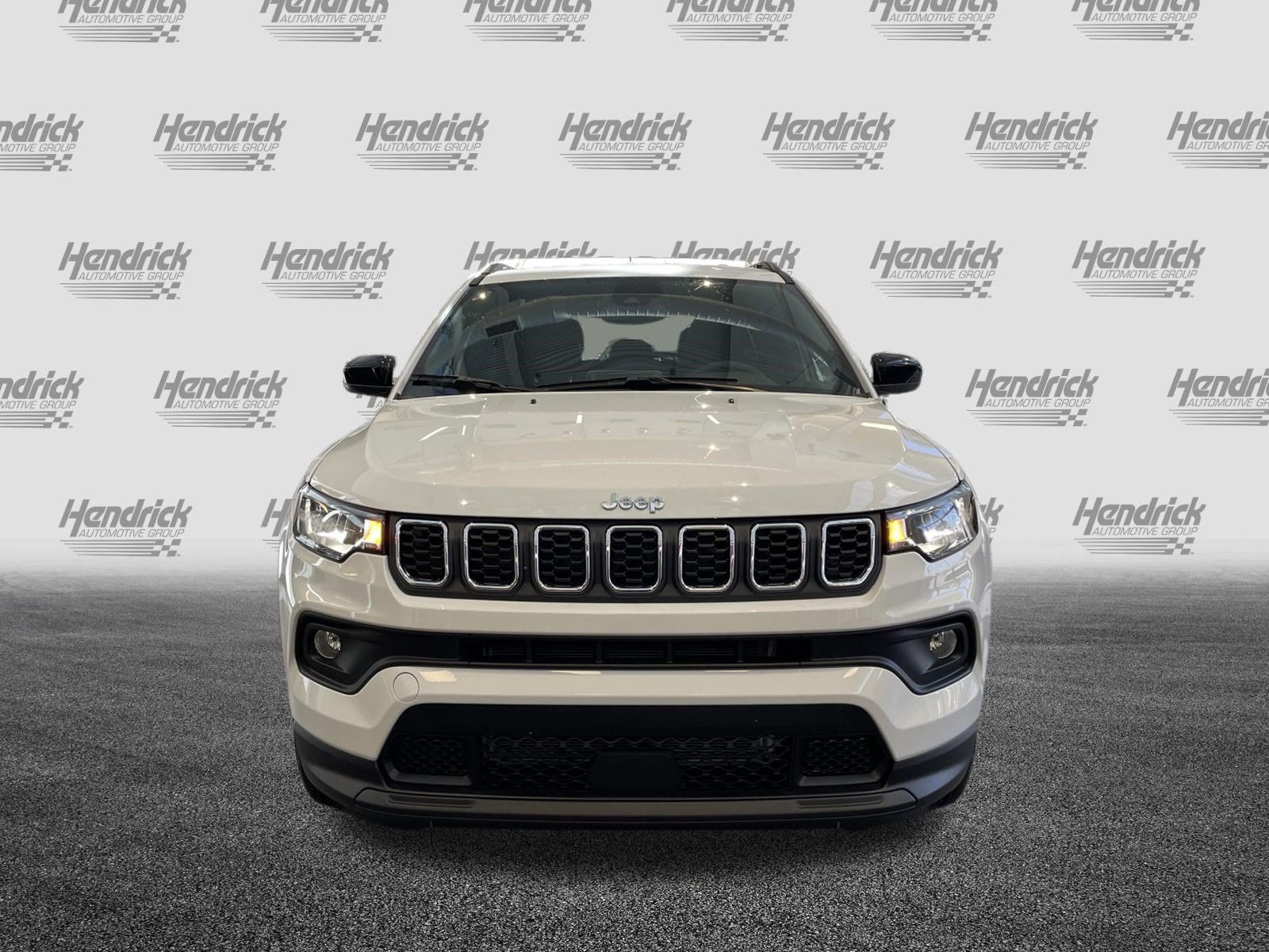 Certified 2026 Jeep Compass Latitude AWD/4WD image 3