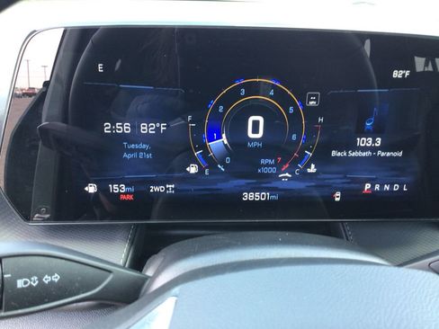 Used 2025 Chevrolet Equinox LT w/ Convenience Package II AWD/4WD image 16