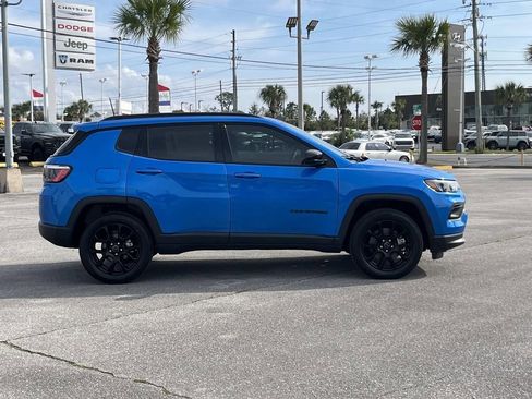New 2026 Jeep Compass Latitude image 6