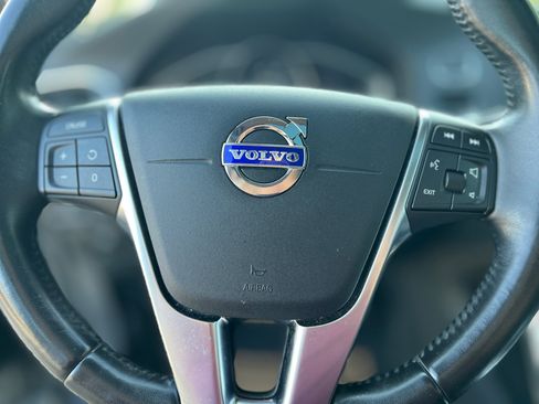 Used 2018 Volvo S60 T5 Dynamic w/ Protection Package image 19