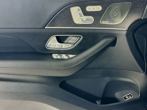 New 2026 Mercedes-Benz GLS 450 4MATIC image 19
