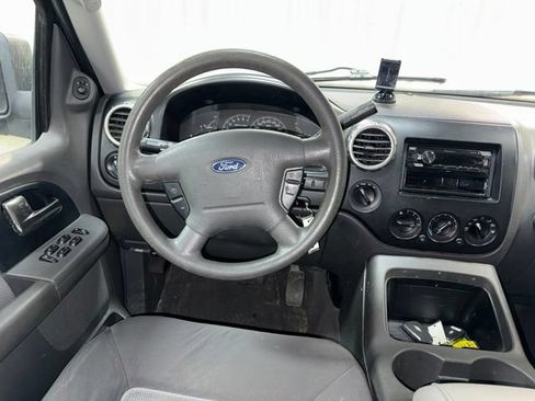 Used 2003 Ford Expedition XLT AWD/4WD image 15