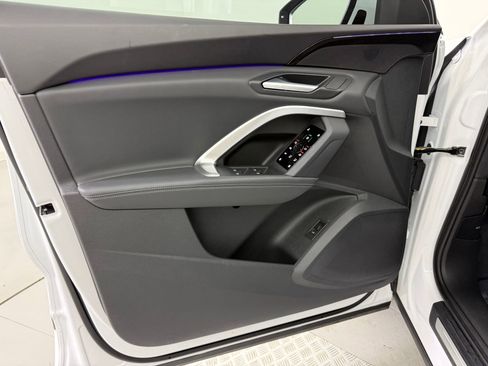 Certified 2025 Audi Q5 Premium image 23