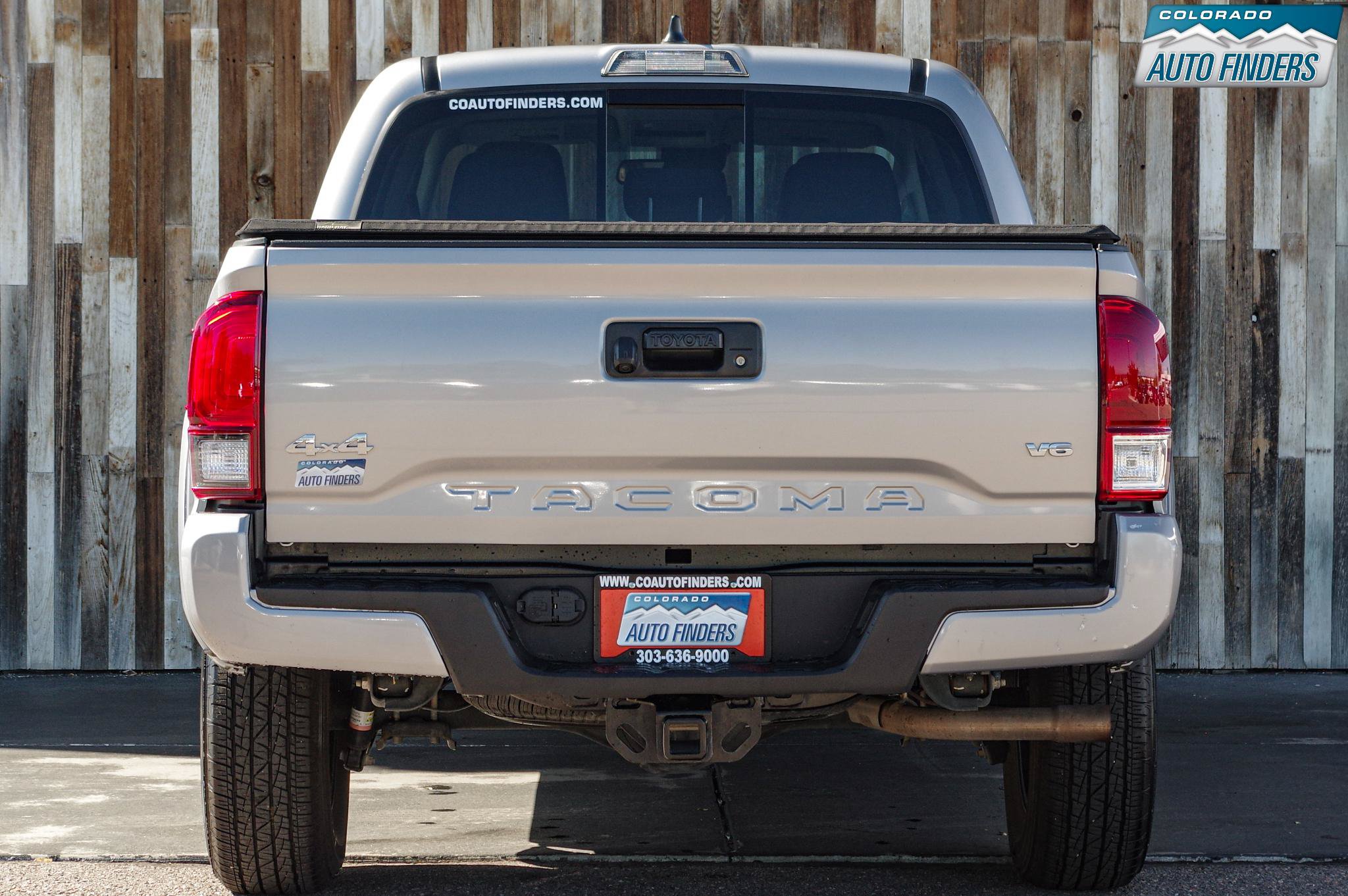 Used 2020 Toyota Tacoma SR5 w/ Technology Package AWD/4WD image 5