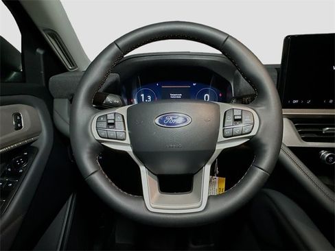 New 2026 Ford Explorer Active w/ Active Comfort Package image 7