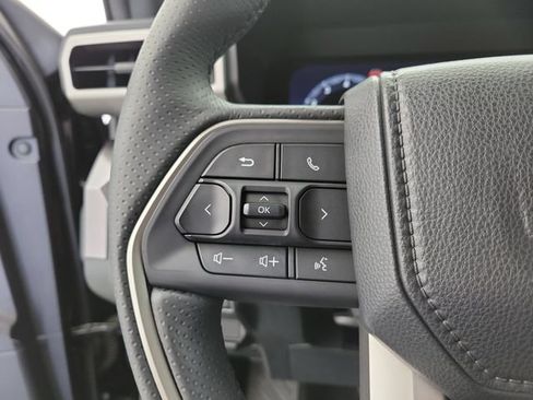 Used 2025 Toyota 4Runner TRD Off-Road AWD/4WD image 21
