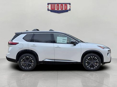 New 2026 Nissan Rogue Platinum w/ Platinum Premium Package AWD/4WD image 2