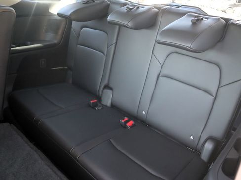 New 2026 Nissan Pathfinder Platinum w/ Cargo Package image 10