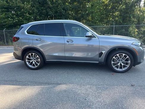 Certified 2024 BMW X5 xDrive40i w/ Premium Package AWD/4WD image 12