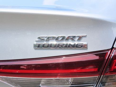 New 2025 Honda Civic Sport Touring image 9