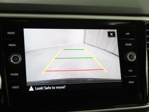 Certified 2023 Volkswagen Atlas Cross Sport SE image 12