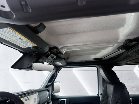 New 2026 Jeep Gladiator Sport AWD/4WD image 14