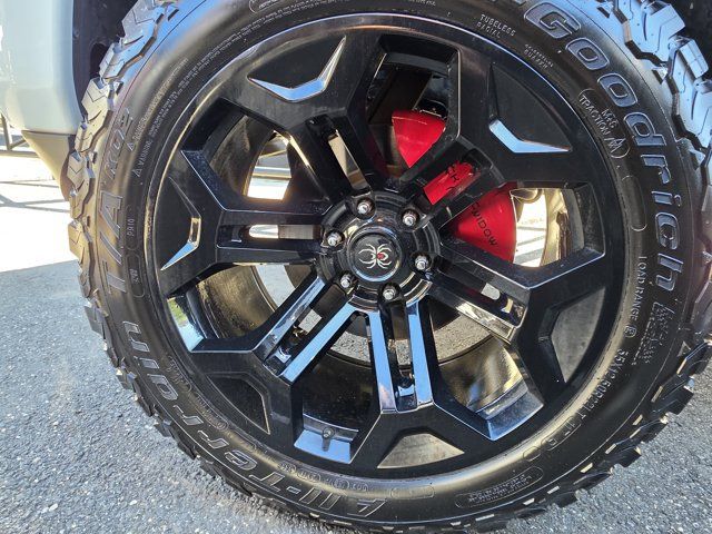 Used 2022 RAM 1500 Laramie AWD/4WD image 3