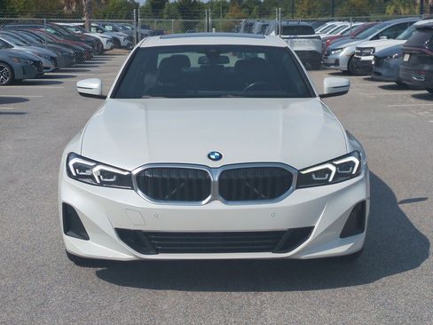 Used 2024 BMW 330i Sedan RWD image 9