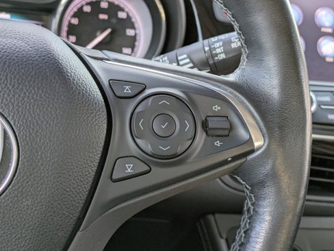 Used 2019 Buick Envision Essence image 26