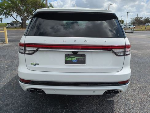 Used 2023 Lincoln Aviator Grand Touring AWD/4WD image 7