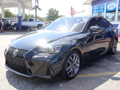 Used 2017 Lexus IS 200t F Sport w/ F Sport Package RWD image 9