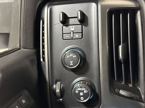 Used 2017 Chevrolet Silverado 2500 LTZ w/ Duramax Plus Package AWD/4WD image 19