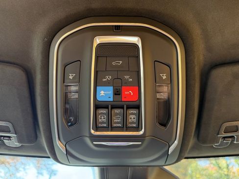 New 2025 Jeep Grand Cherokee Summit image 35