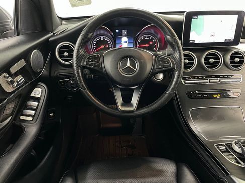 Used 2018 Mercedes-Benz GLC 300 4MATIC image 22