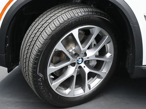 Used 2025 BMW X5 xDrive40i AWD/4WD image 25