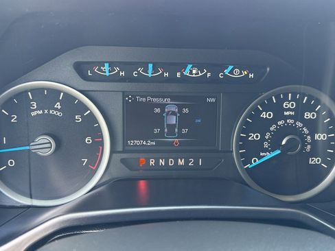 Used 2016 Ford F150 XLT w/ Equipment Group 302A Luxury AWD/4WD image 18