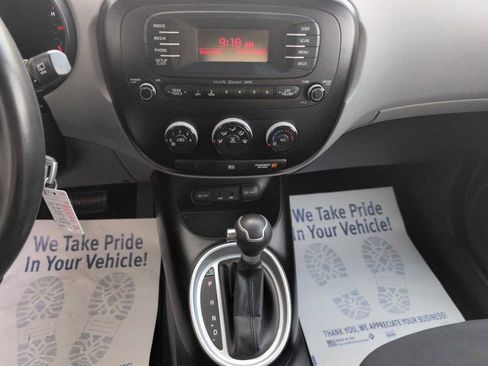 Used 2014 Kia Soul FWD image 22