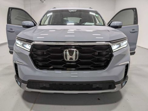 Used 2024 Honda Pilot Touring image 15