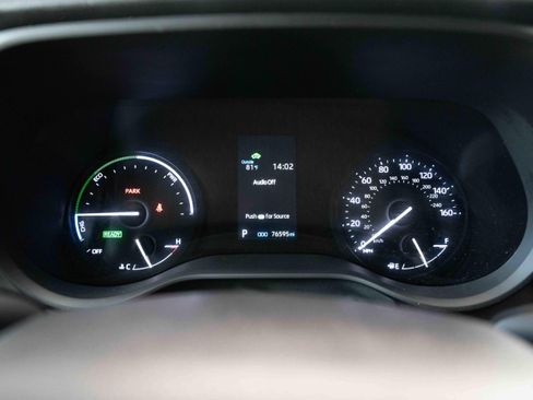 Used 2022 Toyota Sienna LE AWD/4WD image 16