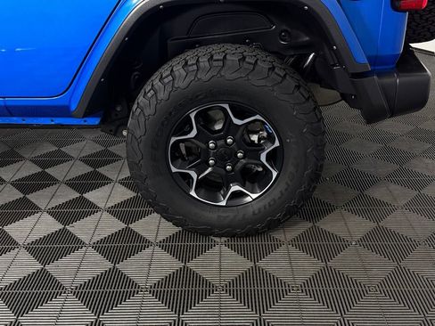 Used 2023 Jeep Wrangler Unlimited Rubicon 4xe w/ Safety Group AWD/4WD image 15