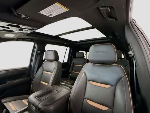 Used 2023 GMC Yukon XL AT4 w/ Technology Package image 21