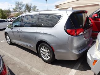 Used 2020 Chrysler Pacifica Touring-L FWD video 1