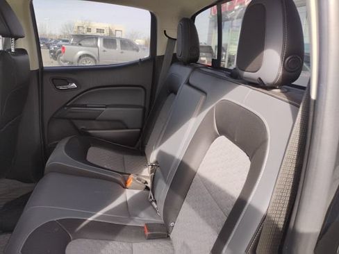 Used 2018 Chevrolet Colorado Z71 AWD/4WD image 9