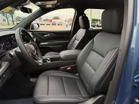 New 2026 Chevrolet Traverse LT image 23
