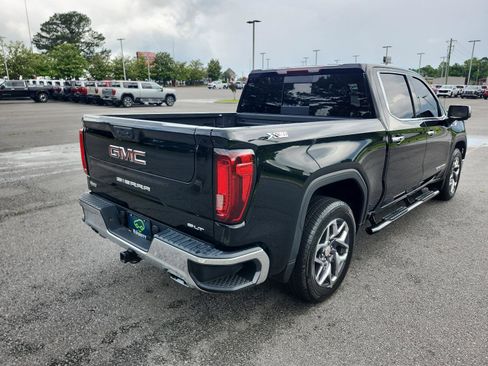 Certified 2022 GMC Sierra 1500 SLT AWD/4WD image 3